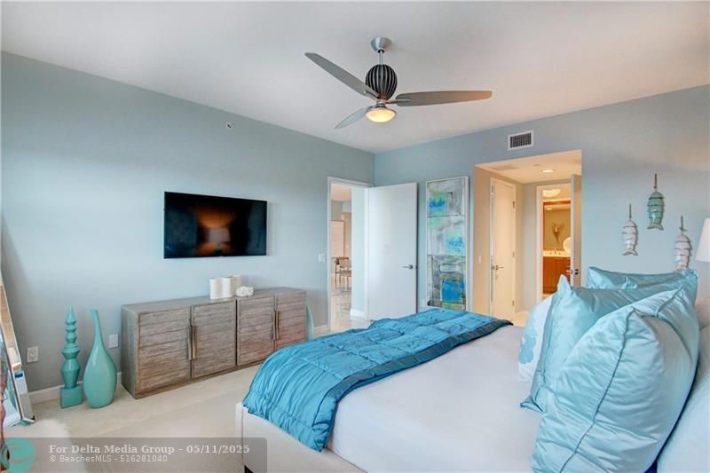 2640 Lake Shore Dr, Unit 2211, Riviera Beach, FL 33404 Photo