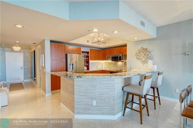 2640 Lake Shore Dr, Unit 2211, Riviera Beach, FL 33404 Photo