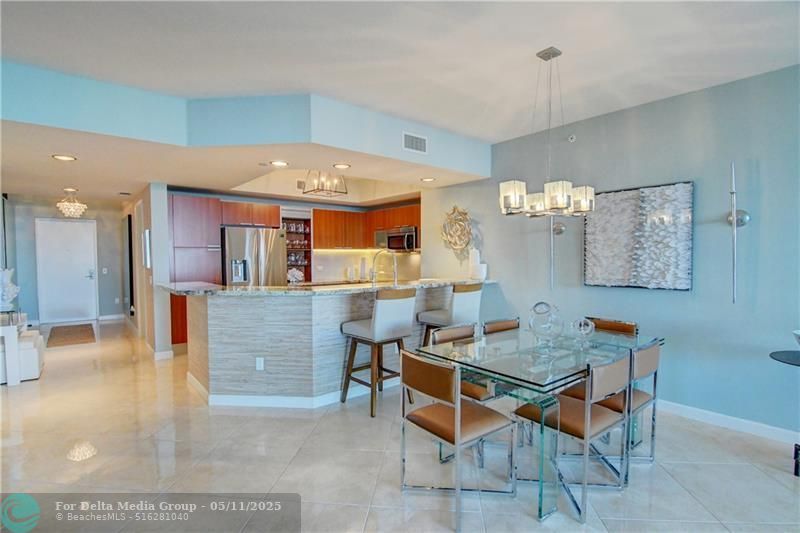 2640 Lake Shore Dr, Unit 2211, Riviera Beach, FL 33404 Photo