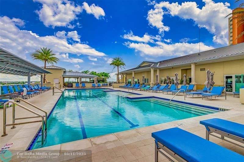 2640 Lake Shore Dr, Unit 2211, Riviera Beach, FL 33404 Photo