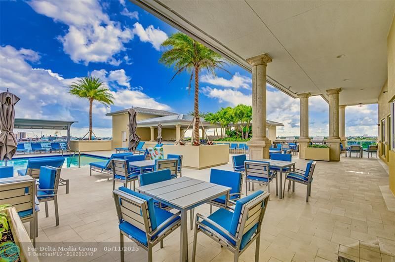 2640 Lake Shore Dr, Unit 2211, Riviera Beach, FL 33404 Photo