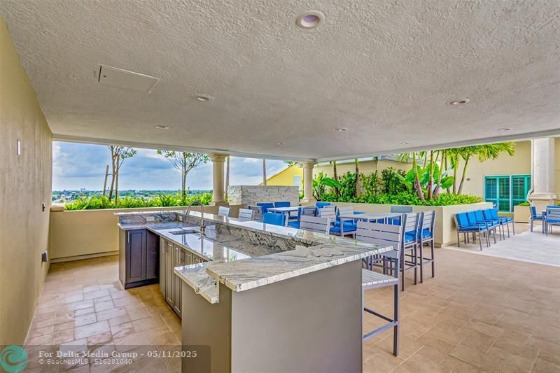 2640 Lake Shore Dr, Unit 2211, Riviera Beach, FL 33404 Photo