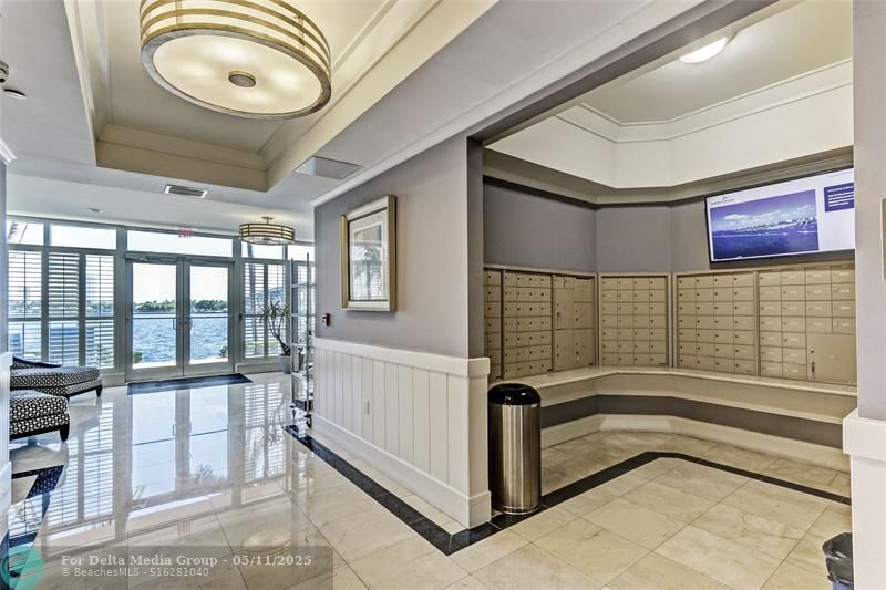 2640 Lake Shore Dr, Unit 2211, Riviera Beach, FL 33404 Photo