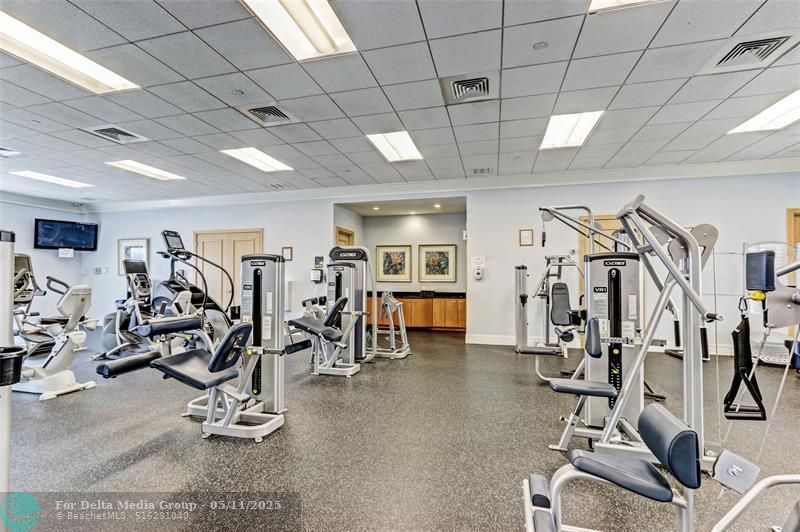 2640 Lake Shore Dr, Unit 2211, Riviera Beach, FL 33404 Photo