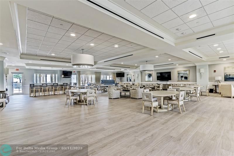 2640 Lake Shore Dr, Unit 2211, Riviera Beach, FL 33404 Photo