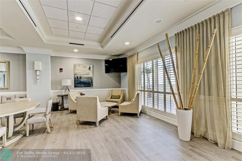 2640 Lake Shore Dr, Unit 2211, Riviera Beach, FL 33404 Photo