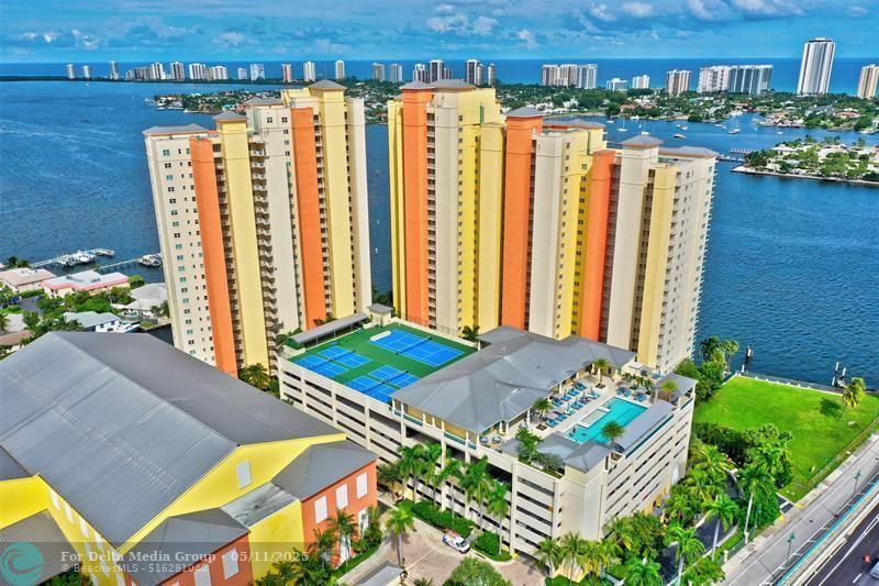 2640 Lake Shore Dr, Unit 2211, Riviera Beach, FL 33404 Photo