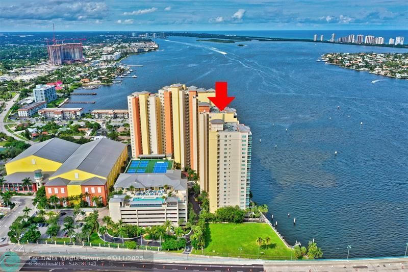 2640 Lake Shore Dr, Unit 2211, Riviera Beach, FL 33404 Photo