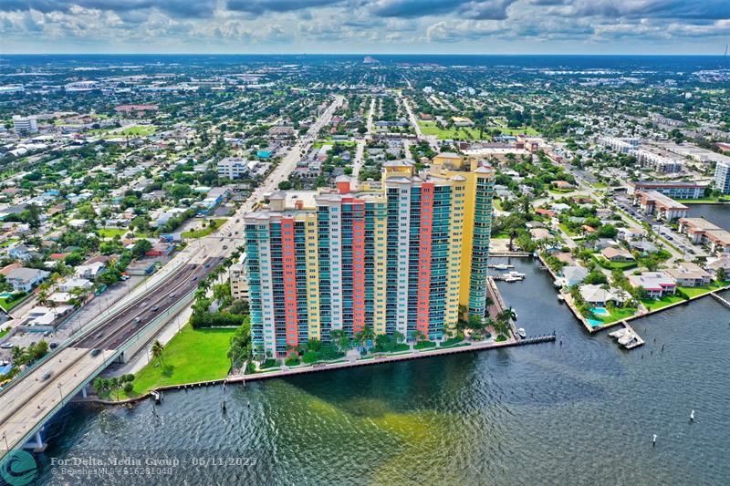 2640 Lake Shore Dr, Unit 2211, Riviera Beach, FL 33404 Photo