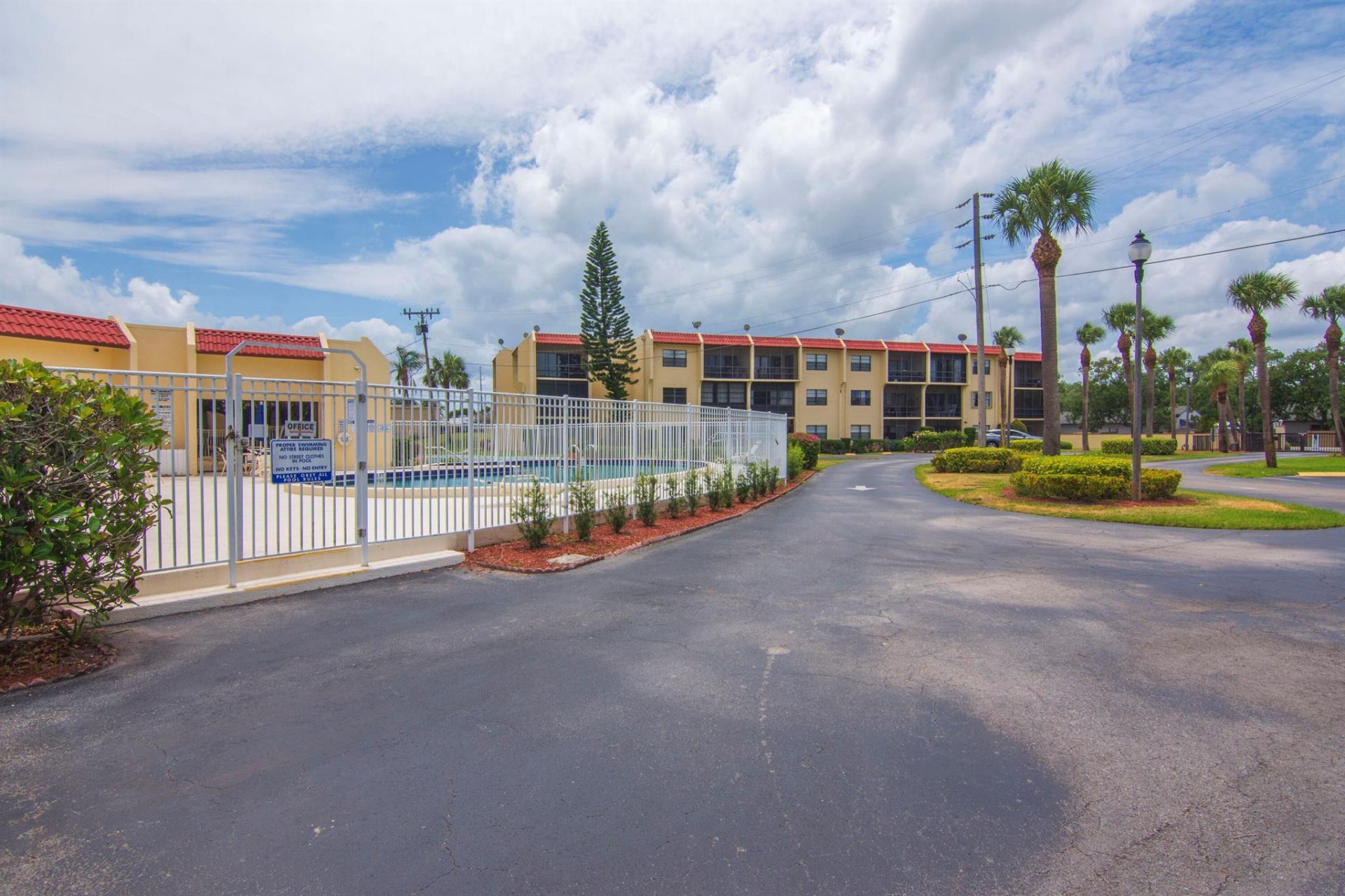 2050 Oleander Boulevard, Unit 2-206, Fort Pierce, FL 34950 Photo