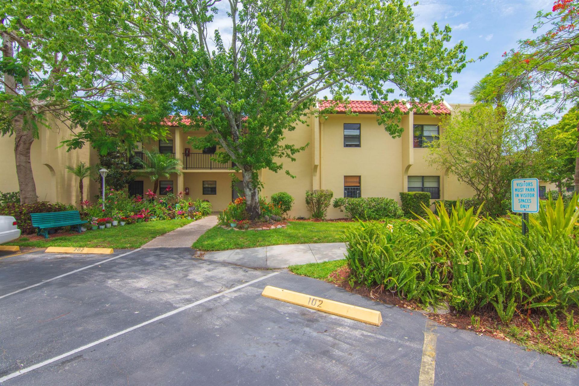 2050 Oleander Boulevard, Unit 2-206, Fort Pierce, FL 34950 Photo