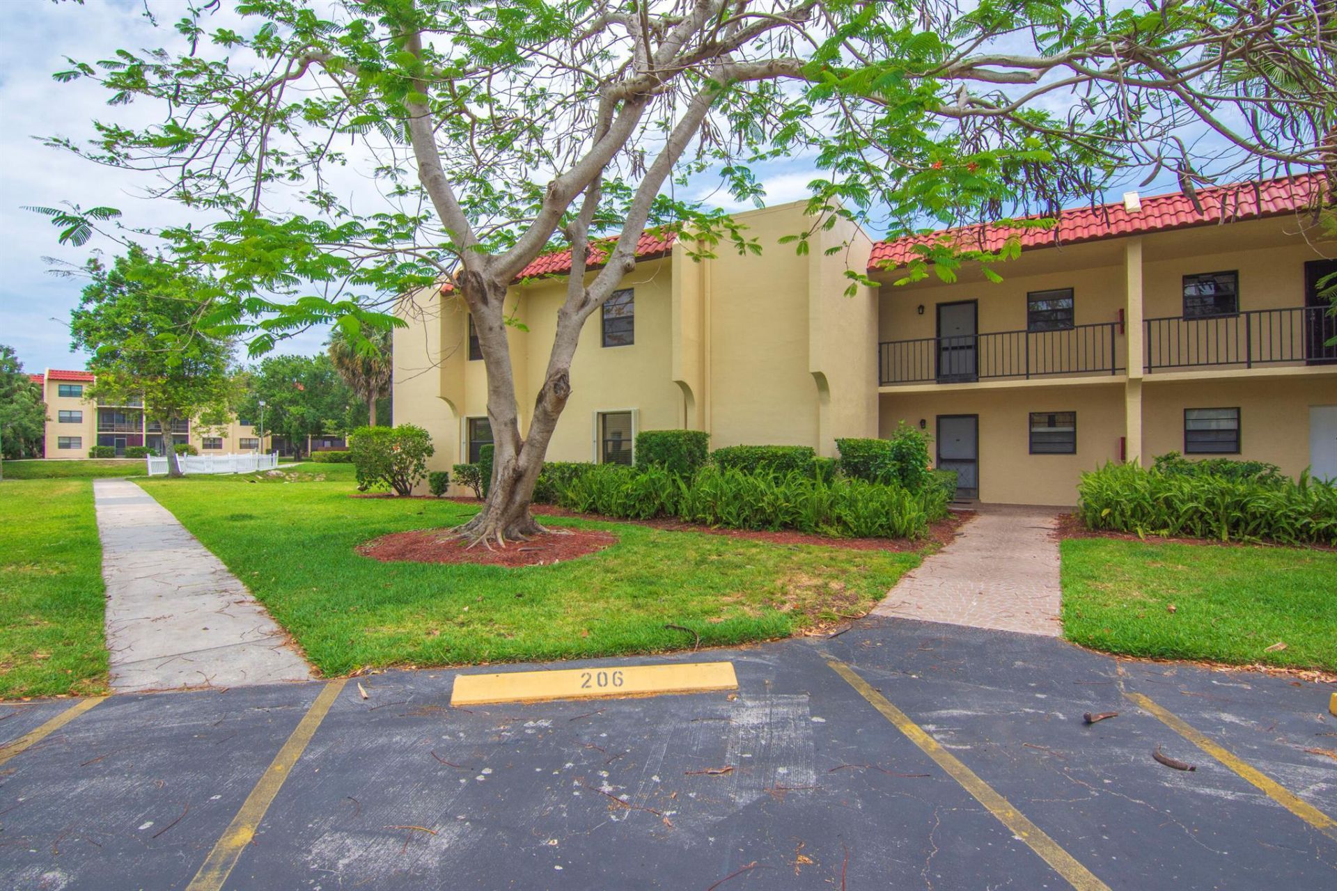 2050 Oleander Boulevard, Unit 2-206, Fort Pierce, FL 34950 Photo