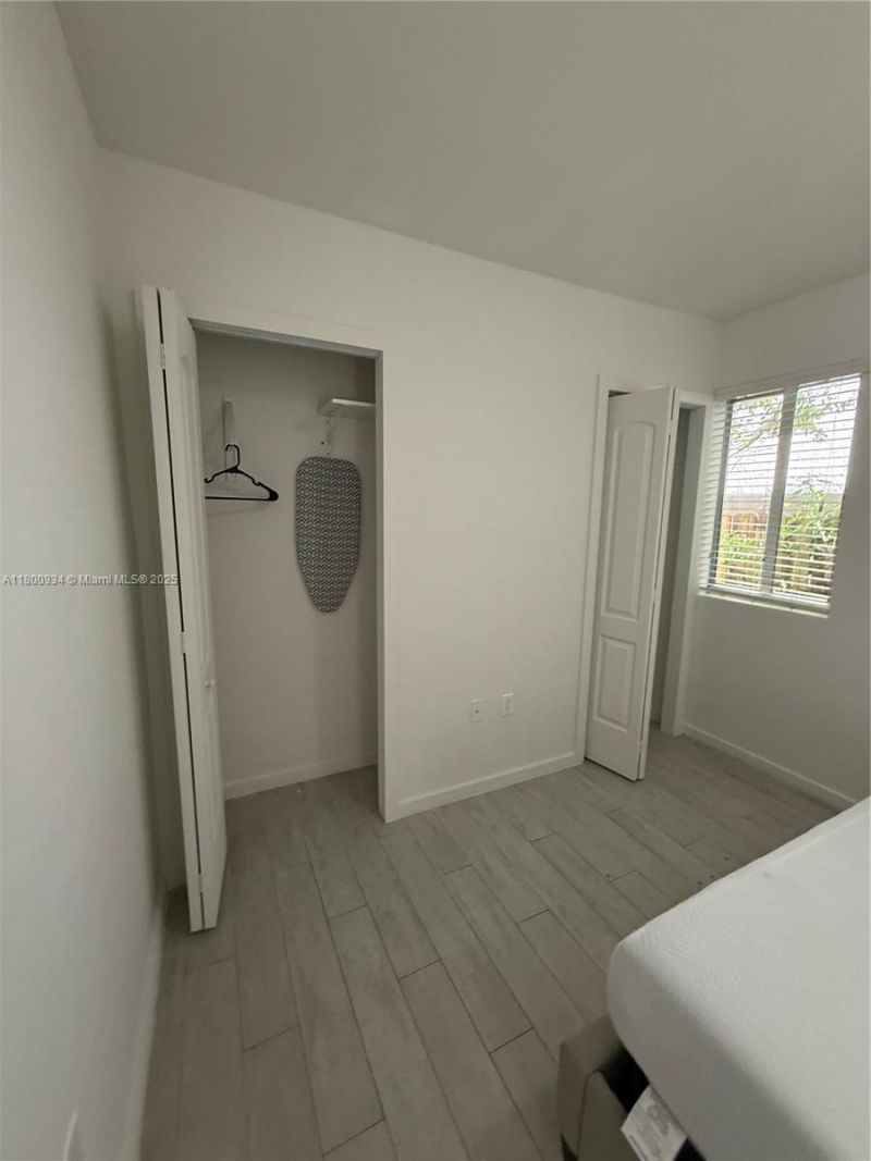 1601 Meridian Ave, Unit 101, Miami Beach, FL 33139 Photo