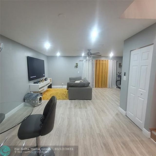 9210 NW 14th Street, Unit 9210, Hollywood, FL 33024 Photo