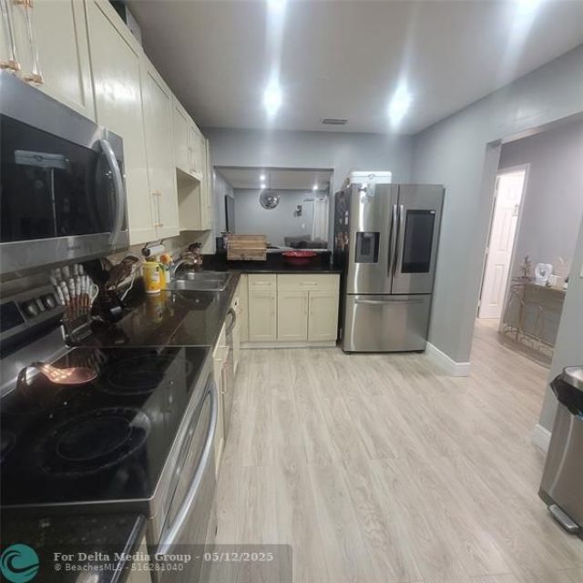 9210 NW 14th Street, Unit 9210, Hollywood, FL 33024 Photo