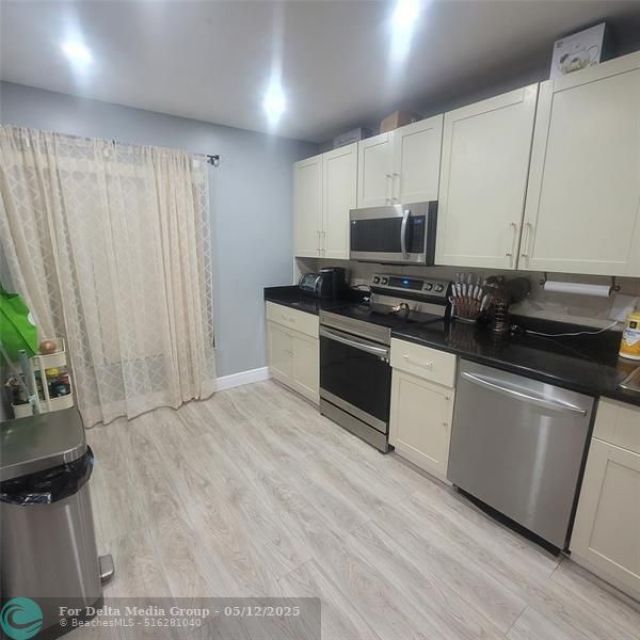 9210 NW 14th Street, Unit 9210, Hollywood, FL 33024 Photo