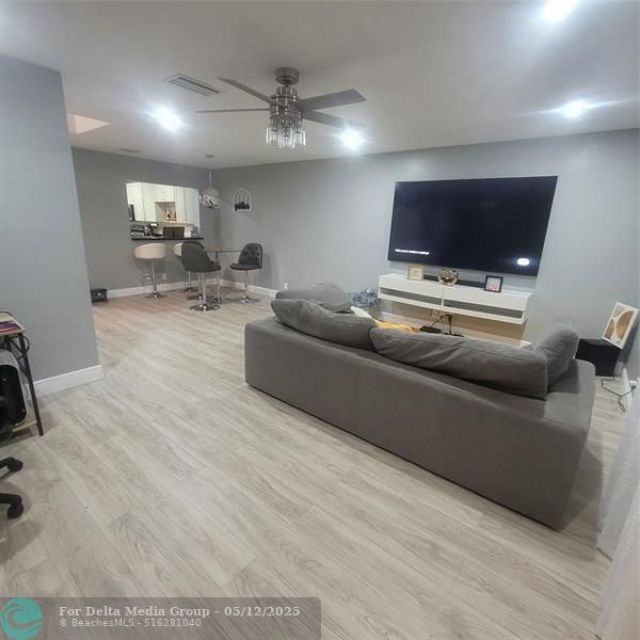 9210 NW 14th Street, Unit 9210, Hollywood, FL 33024 Photo