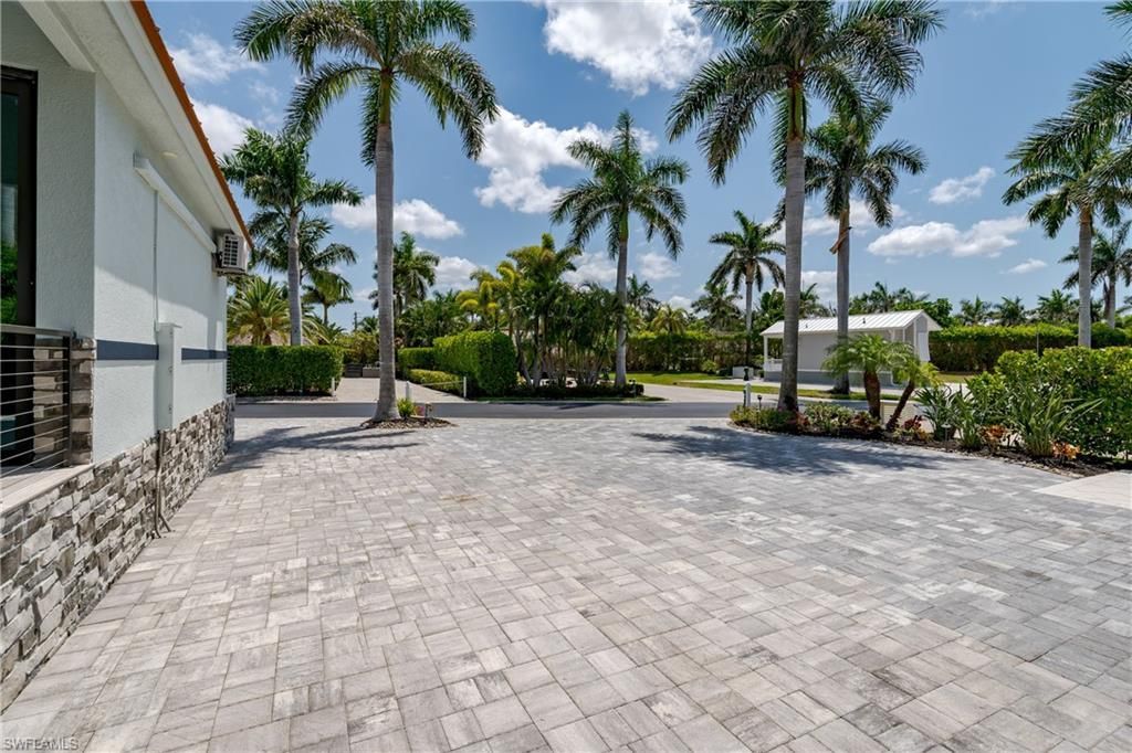 13613 Snapper Ln, Naples, FL 34114 Photo