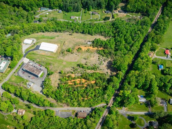 1216 West Shipley Ferry Road, Kingsport, TN 37663