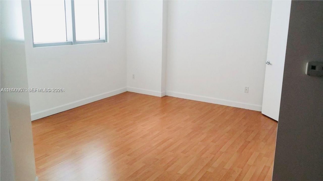 690 SW 1st Ct, Unit 1227, Miami, FL 33130 Photo