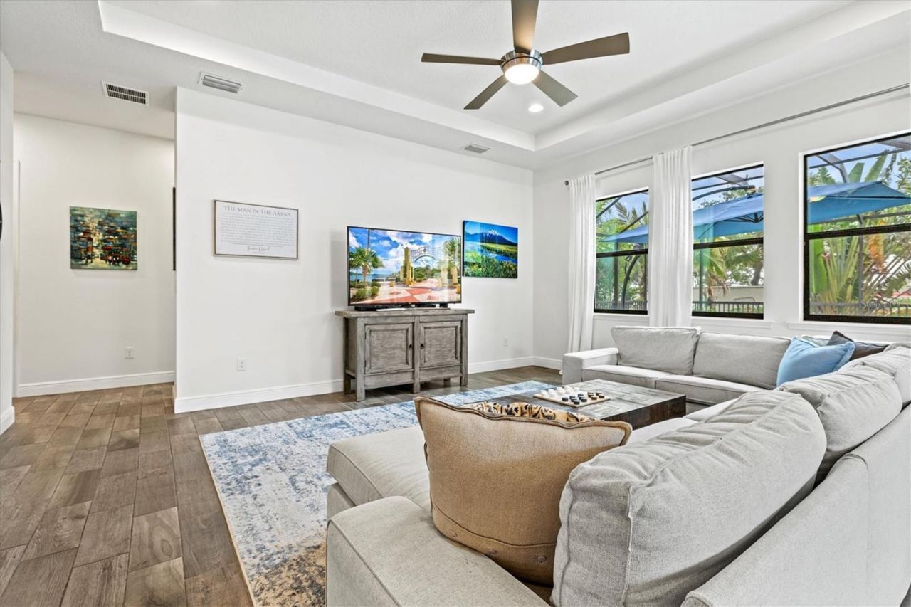 5823 Title Row Drive, Bradenton, FL 34210 Photo