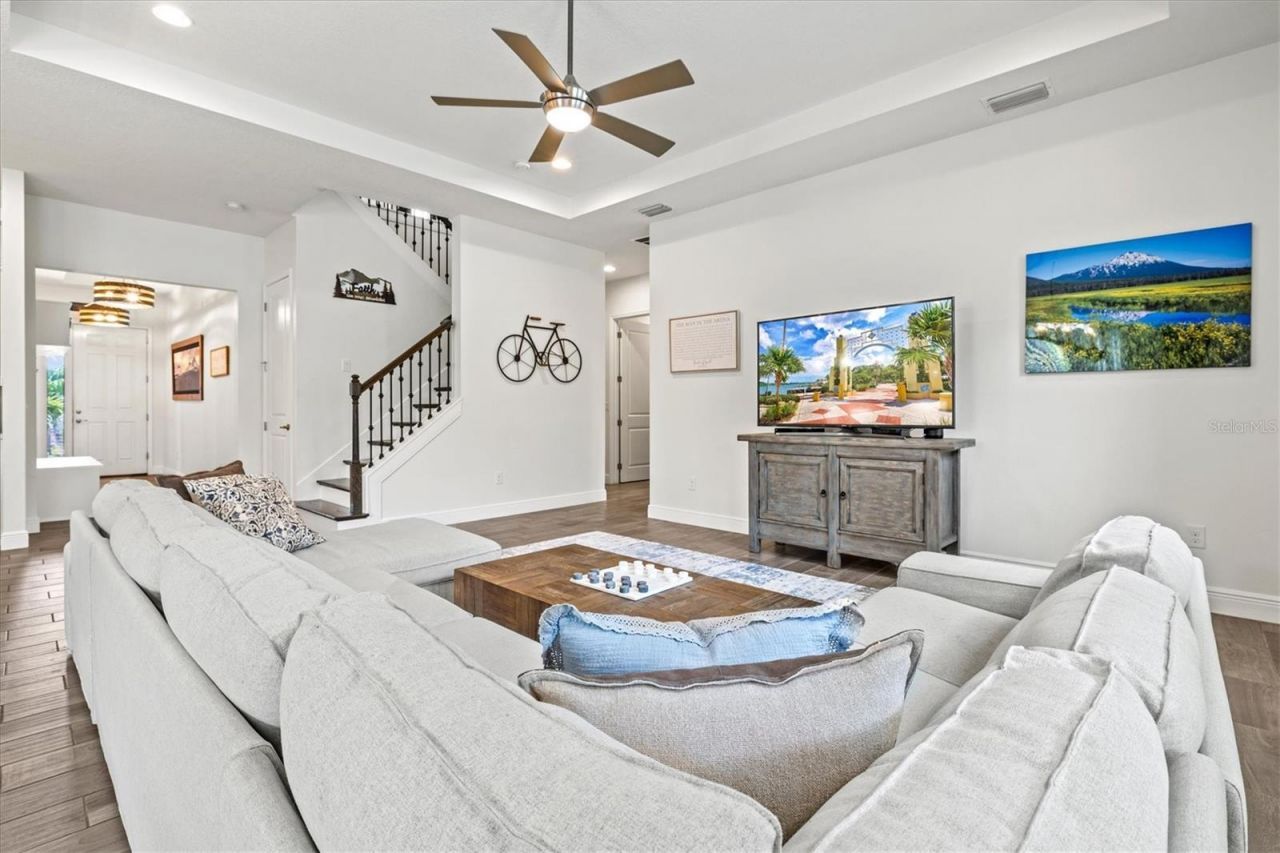 5823 Title Row Drive, Bradenton, FL 34210 Photo