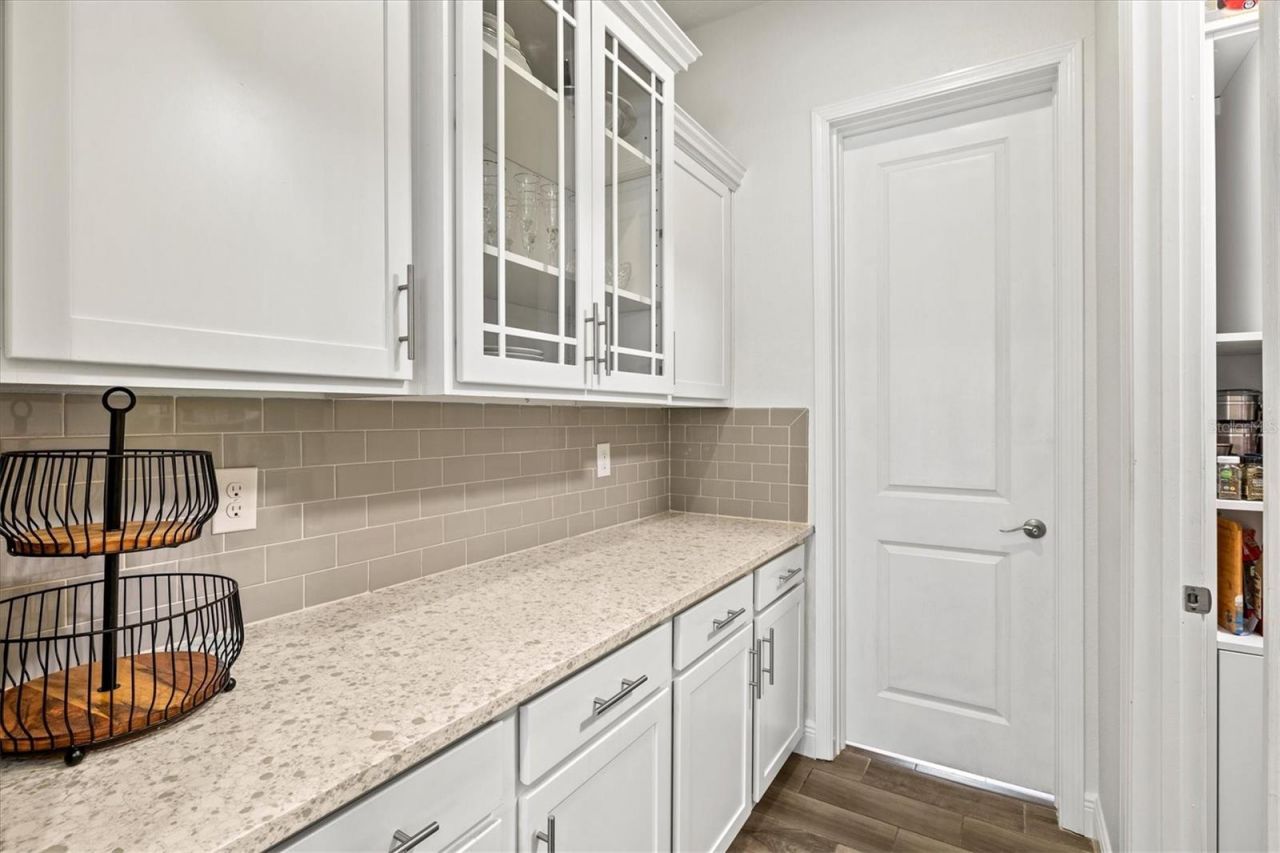 5823 Title Row Drive, Bradenton, FL 34210 Photo