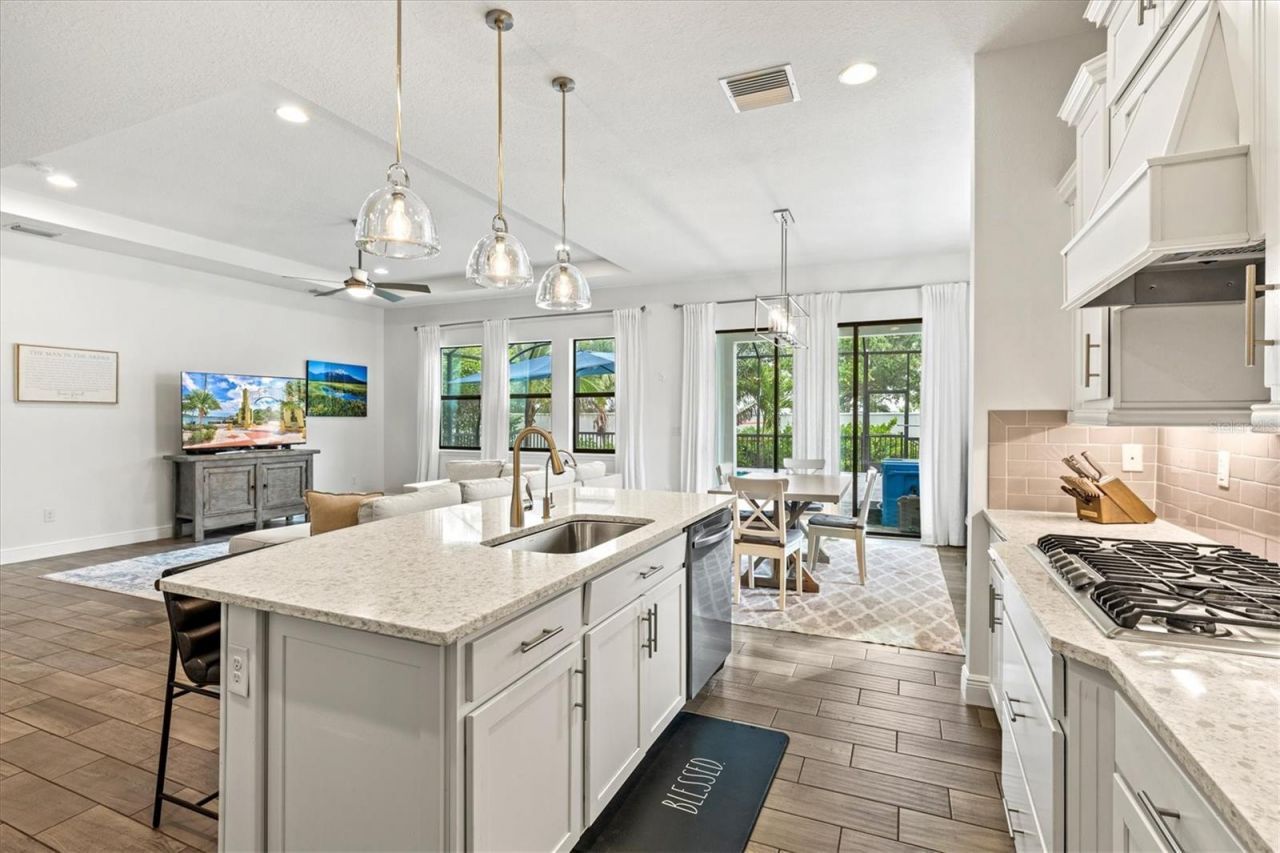 5823 Title Row Drive, Bradenton, FL 34210 Photo