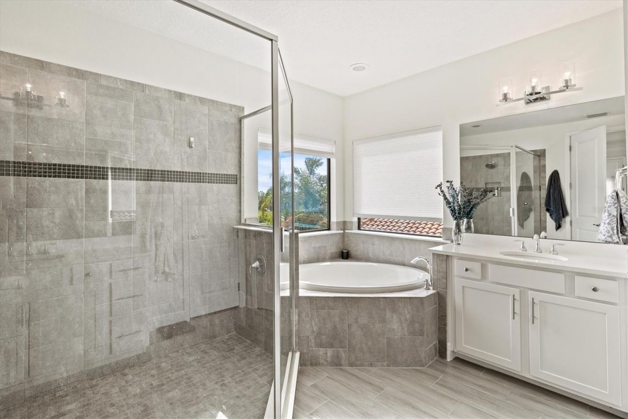 5823 Title Row Drive, Bradenton, FL 34210 Photo