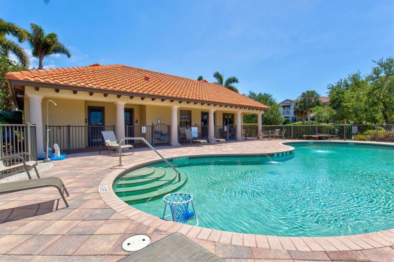 5823 Title Row Drive, Bradenton, FL 34210 Photo