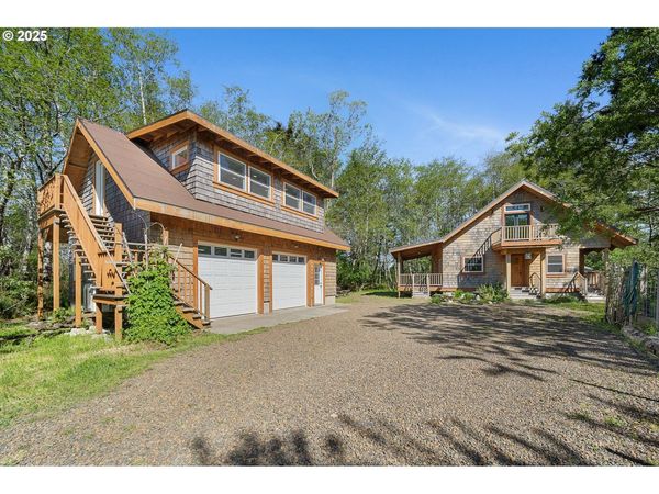 711 N 6TH AVE, Rockaway Beach, OR 97136