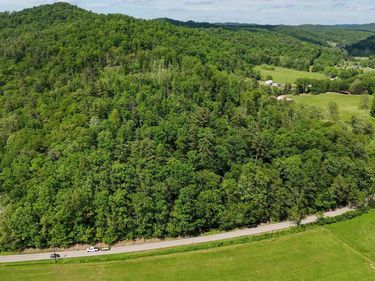 50 Wine Lane, West Union, WV 26456