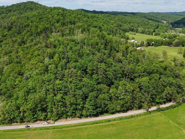 50 Wine Lane, West Union, WV 26456