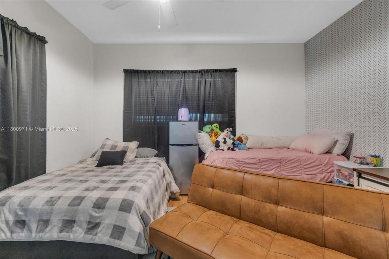 1371 NW 198th St, Miami Gardens, FL 33169 Photo