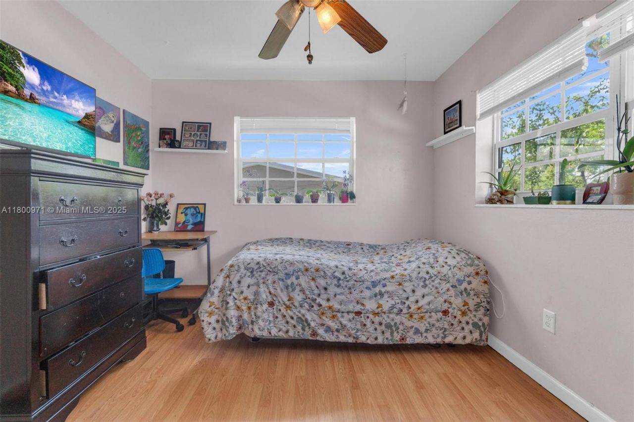 1371 NW 198th St, Miami Gardens, FL 33169 Photo