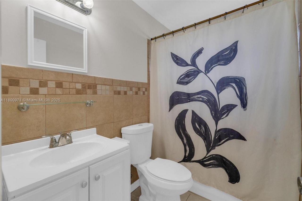 1371 NW 198th St, Miami Gardens, FL 33169 Photo