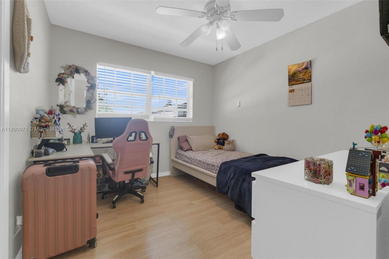 1371 NW 198th St, Miami Gardens, FL 33169 Photo