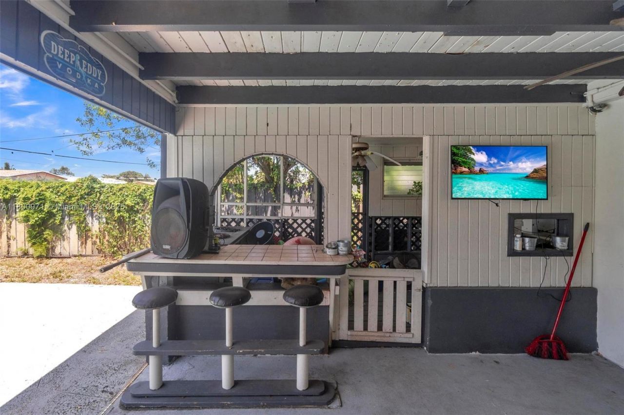 1371 NW 198th St, Miami Gardens, FL 33169 Photo