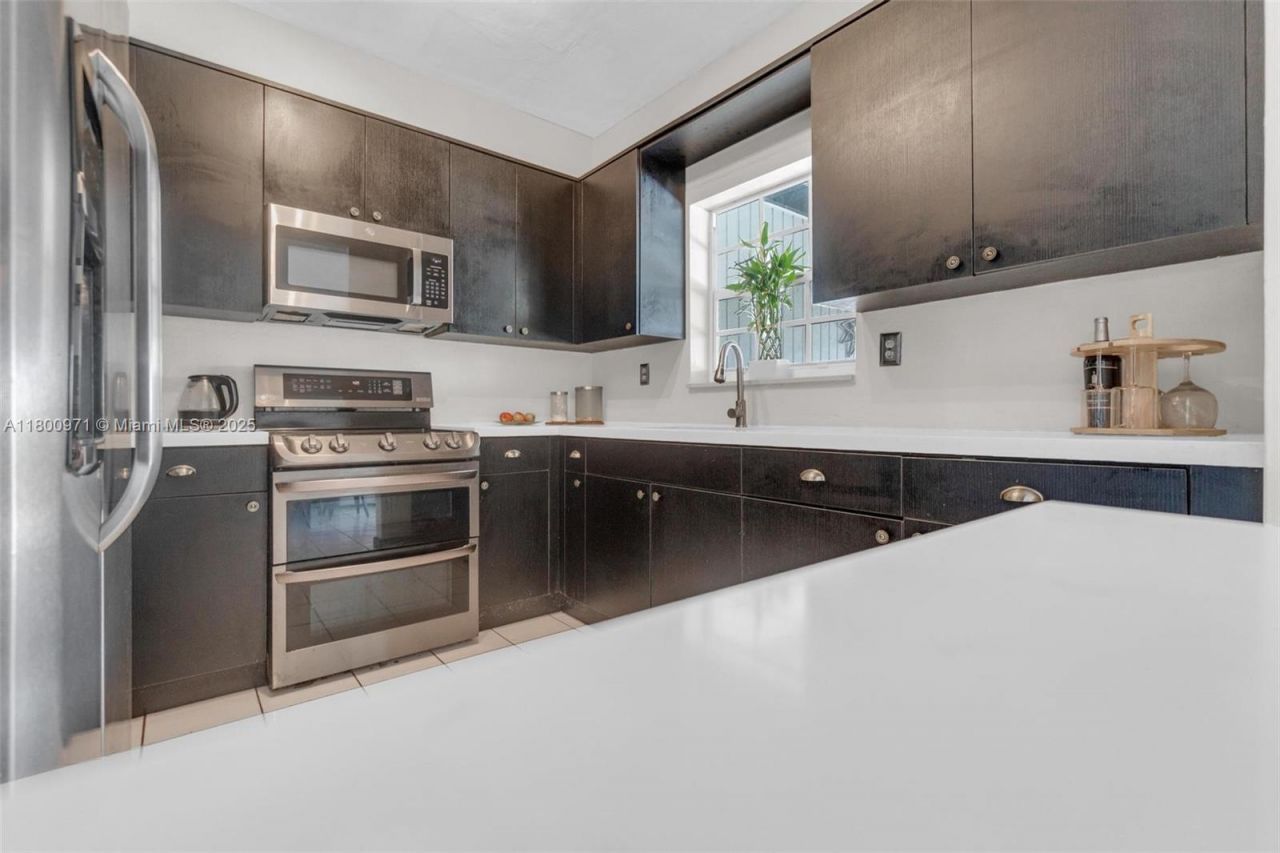 1371 NW 198th St, Miami Gardens, FL 33169 Photo