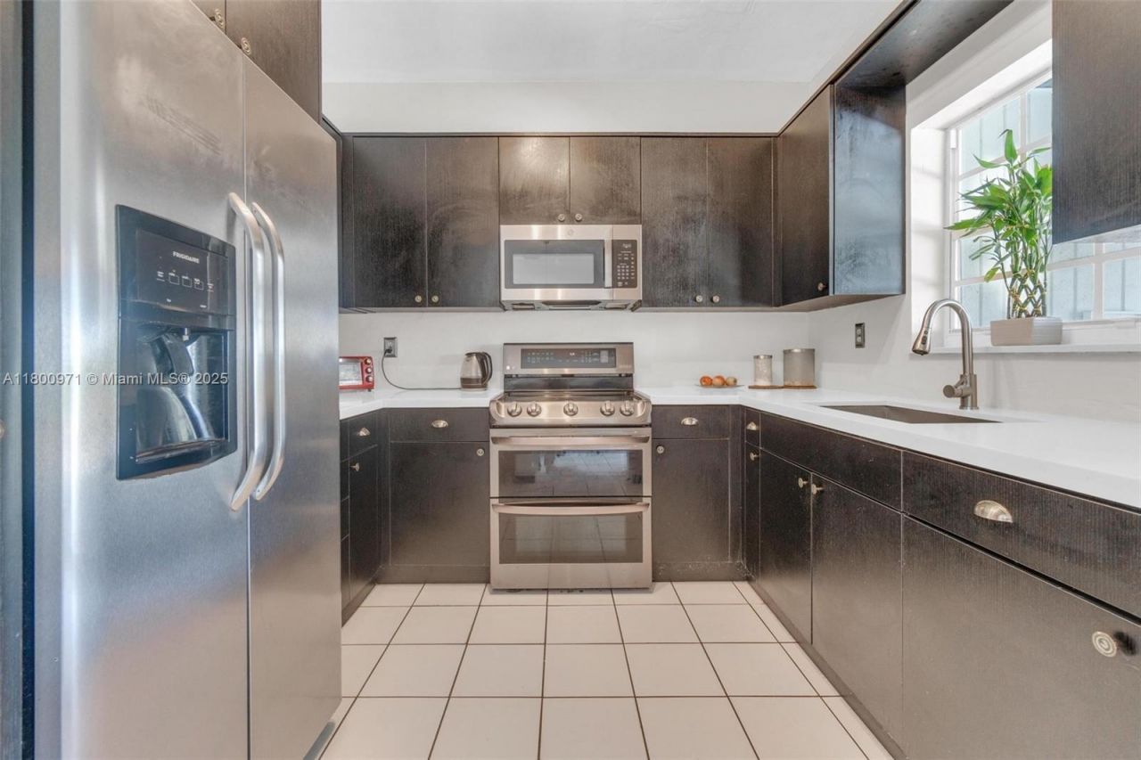 1371 NW 198th St, Miami Gardens, FL 33169 Photo