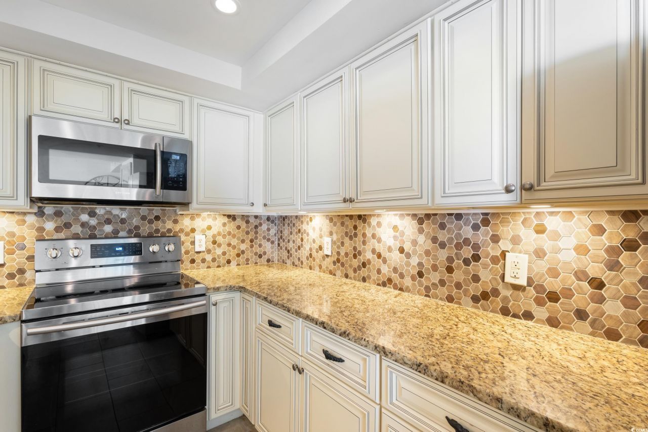 201 Ocean Blvd. S Photo 12