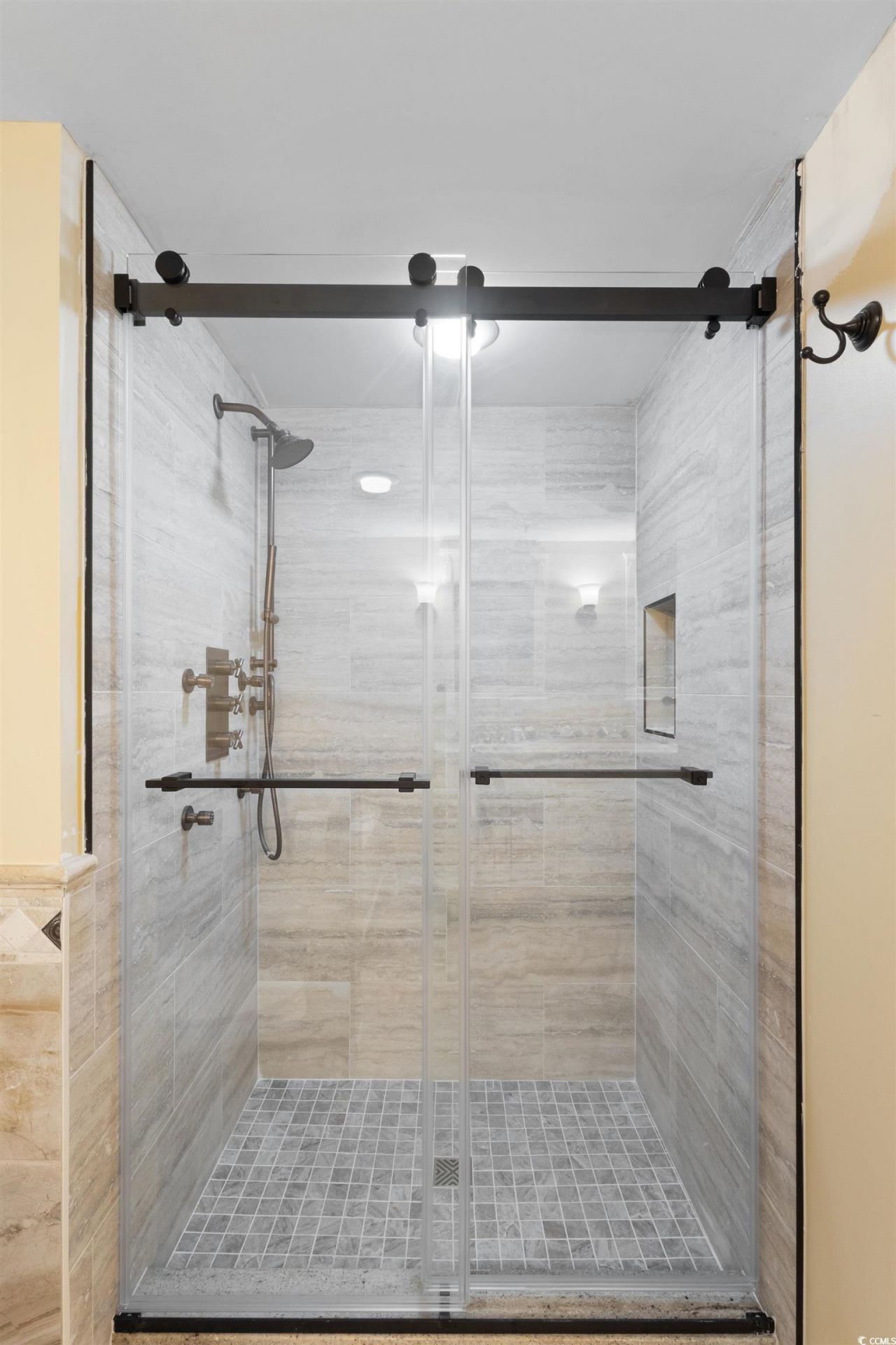 201 Ocean Blvd. S Photo 22