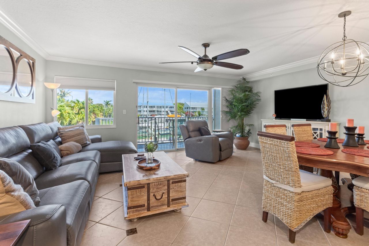 95 Coco Plum Drive, Unit 5D, Marathon, FL 33050 Photo