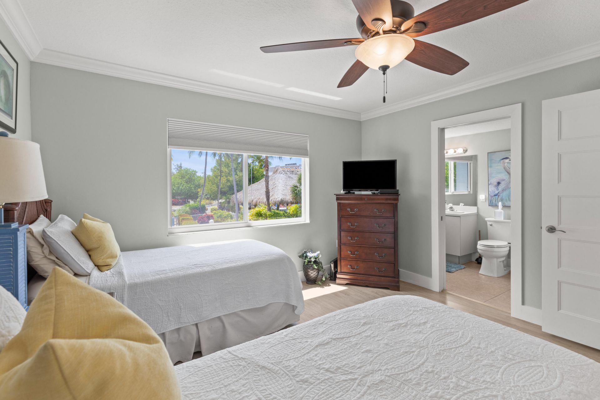 95 Coco Plum Drive, Unit 5D, Marathon, FL 33050 Photo