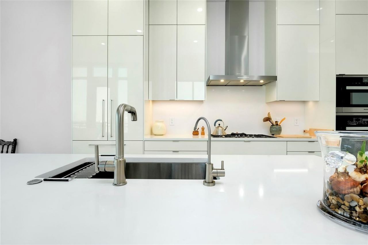 33 S Palm Avenue, Unit 1602, Sarasota, FL 34236 Photo