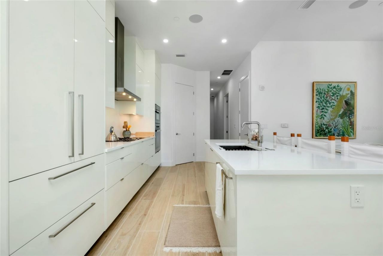 33 S Palm Avenue, Unit 1602, Sarasota, FL 34236 Photo