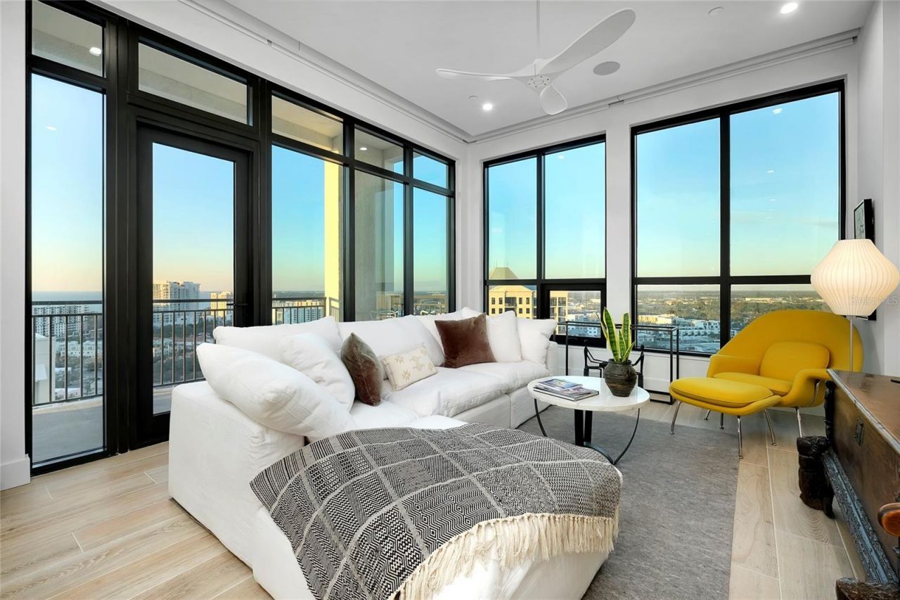 33 S Palm Avenue, Unit 1602, Sarasota, FL 34236 Photo