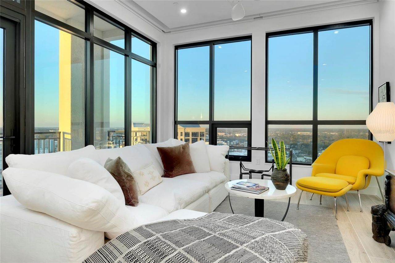 33 S Palm Avenue, Unit 1602, Sarasota, FL 34236 Photo