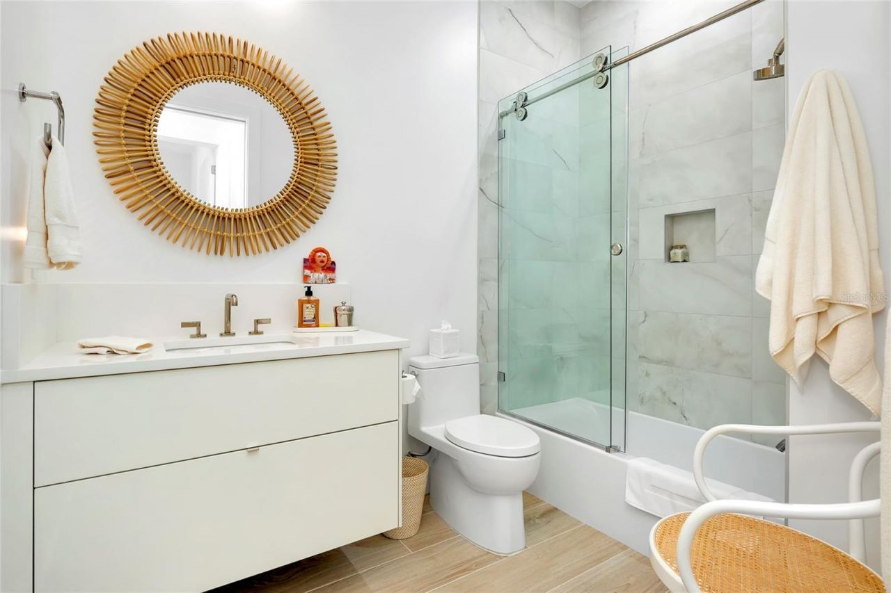 33 S Palm Avenue, Unit 1602, Sarasota, FL 34236 Photo