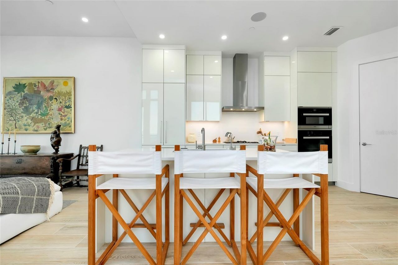 33 S Palm Avenue, Unit 1602, Sarasota, FL 34236 Photo